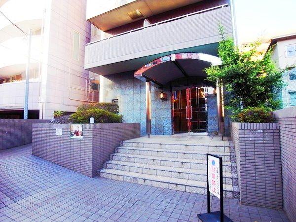 Other local. Entrance