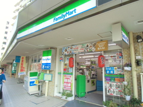Other. The first floor to the Family Mart Bunkyo Hakusan Ekimae