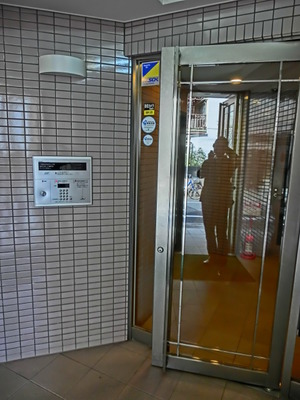 Entrance. Auto entrance with lock