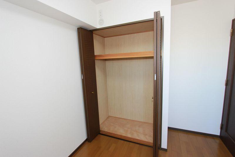 Receipt. Storage space