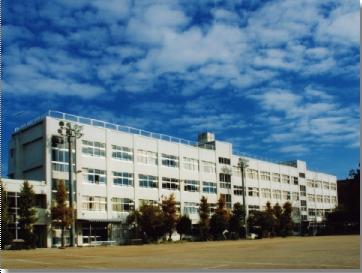 Junior high school. Third 1029m up to junior high school (junior high school)