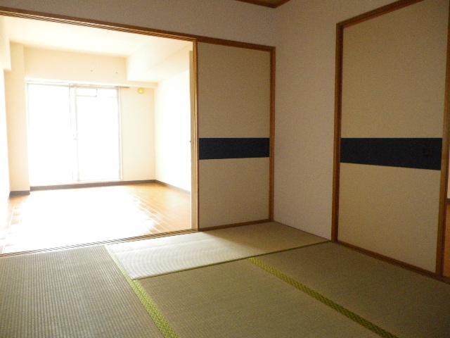 Other room space. Japanese-style room 6 quires