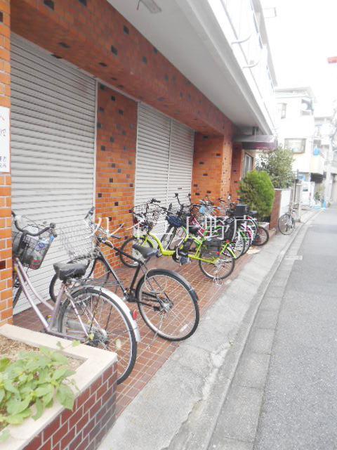 Parking lot