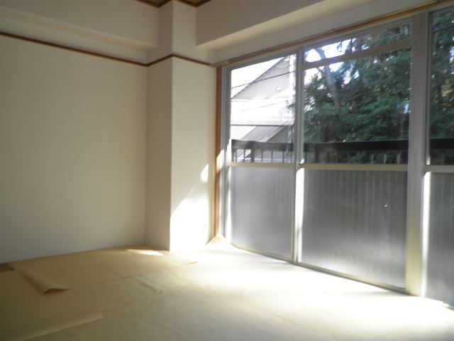 Living and room. Japanese-style room 6 quires