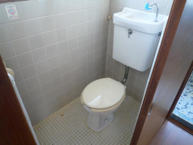 Toilet