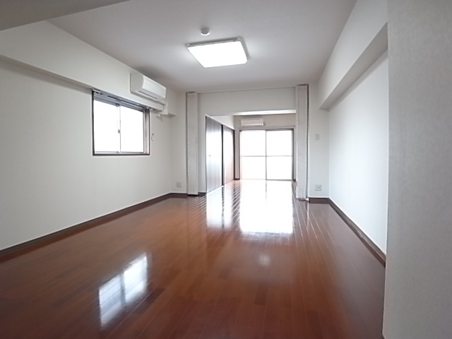 Living and room. Bunkyo loquat Mansion 307