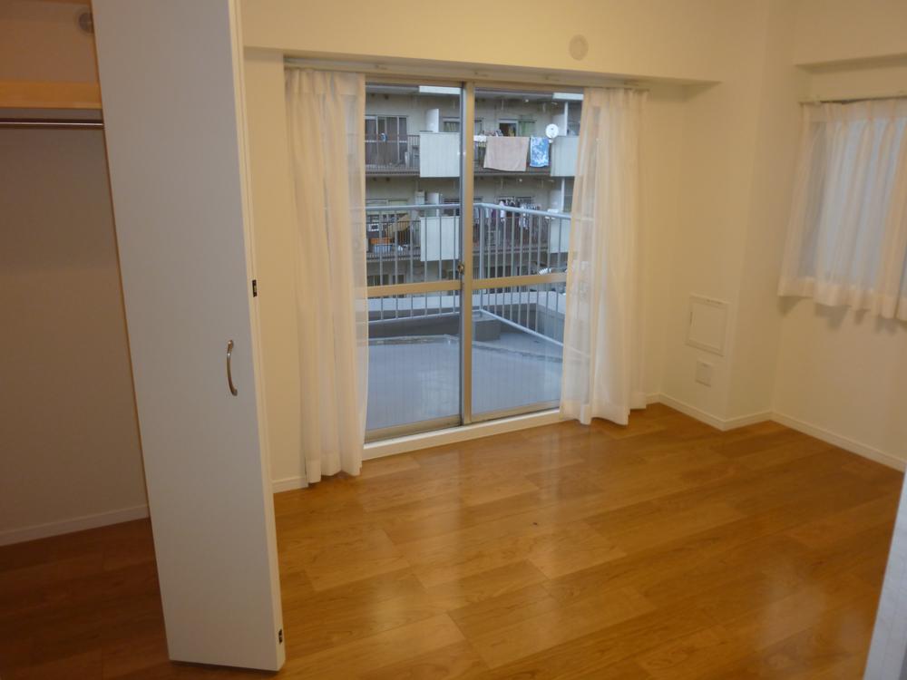 Non-living room. Indoor (January 2014) Shooting