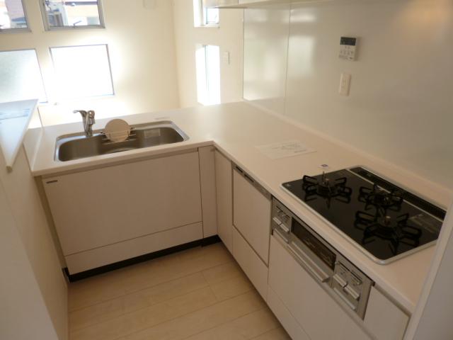 Kitchen. Indoor (July 2013) Shooting