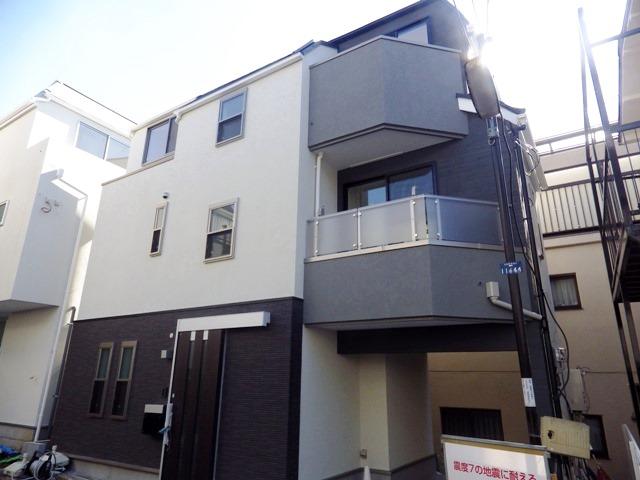 Local appearance photo. It is the appearance of a profound feeling.