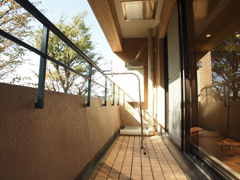 Balcony. Local (11 May 2013) Shooting