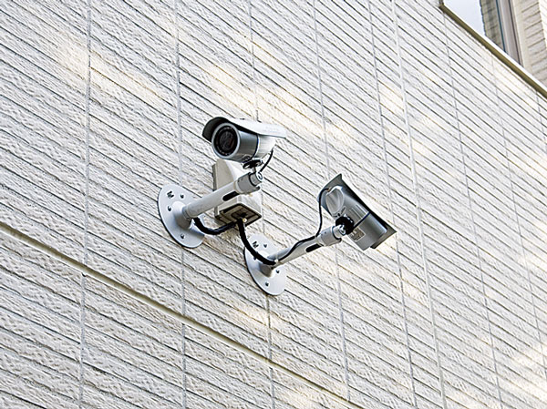Security.  [surveillance camera] Outlook is blocked or, Less crowded places such as, Security cameras were installed in crime prevention on the required location.  ※ Location of security cameras do not appear. (Same specifications)