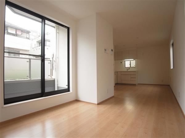 Living. Living 2013 / 08 shooting