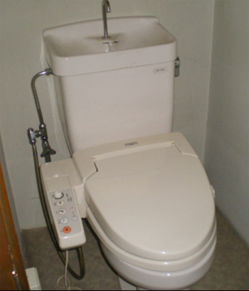 Toilet. Bidet ☆ 