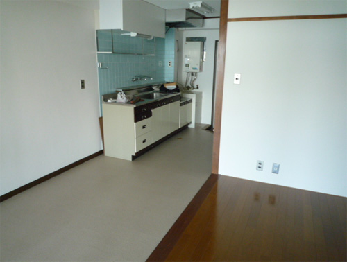 Kitchen. Two-burner gas stove installation Allowed