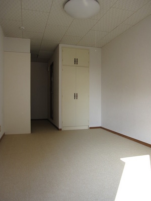 Living and room. With in-room lighting