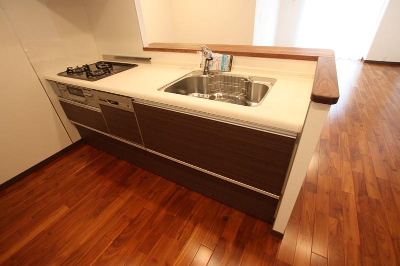 Kitchen. Balcony is the opposite direction to the Kasuga Street.