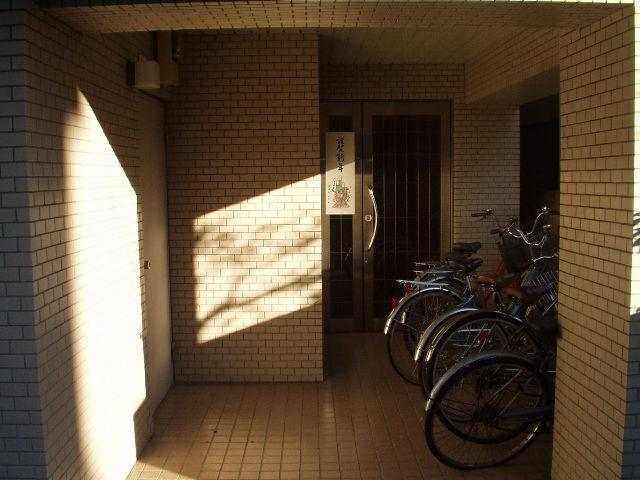 lobby. Bicycle-parking space