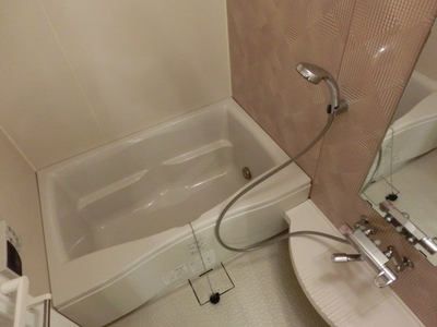 Bath. It had add-fired function with bathroom ・ Bathroom dryer Yes