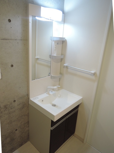 Washroom. Independent wash basin of land Residence Koishikawa