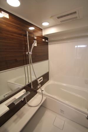 Bathroom. 1316 bathroom of size. Bathroom (10 May 2013) Shooting.