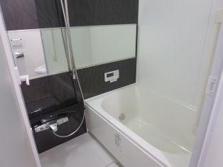 Bathroom. Add cooked ・ Bathroom with bathroom ventilation dryer