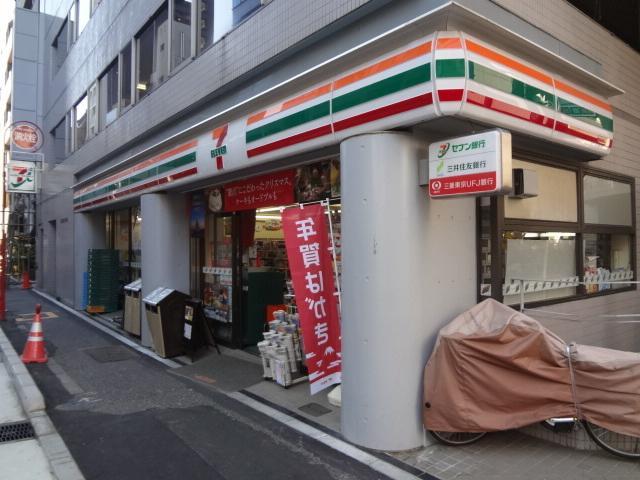 Convenience store. 110m until the Seven-Eleven store Hongo