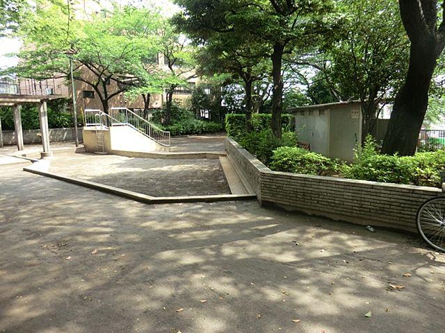 Other. Komagome park