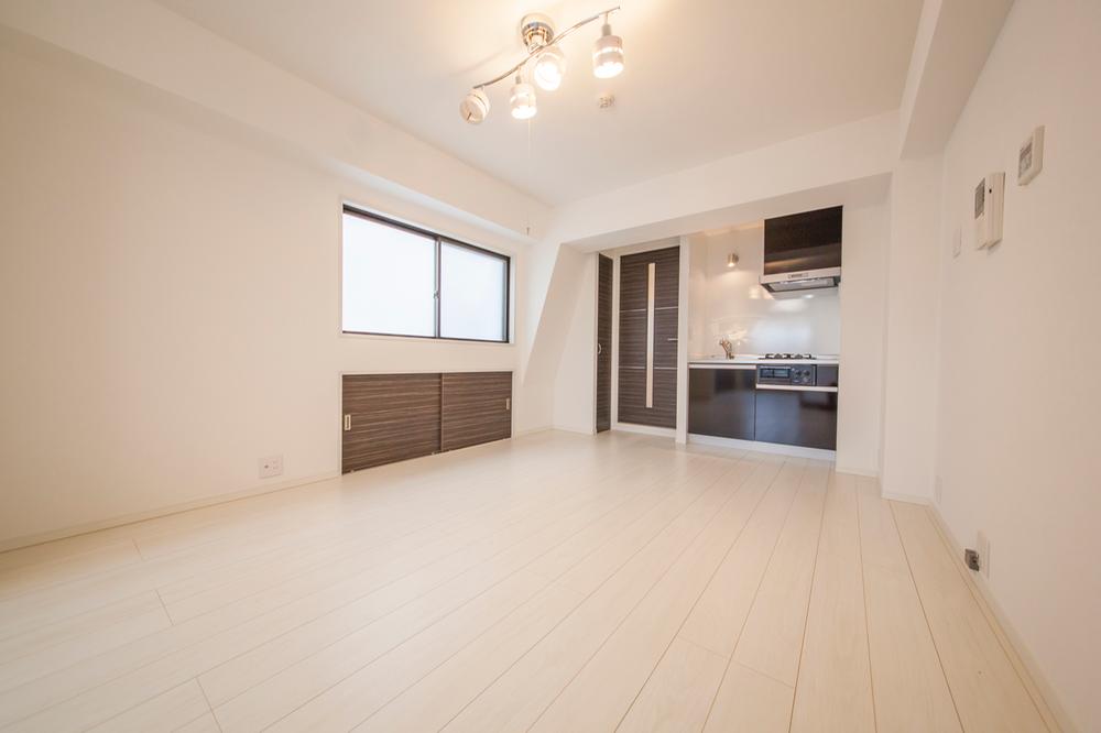 Living. Indoor (11 May 2013) Shooting