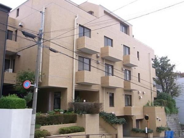 Local appearance photo. Parking use rights with property