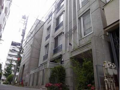 Building appearance.  ◆ Rental of Toei Mita Line Sengoku Station 6 min. Walk Mansion convenience store a 2-minute walk