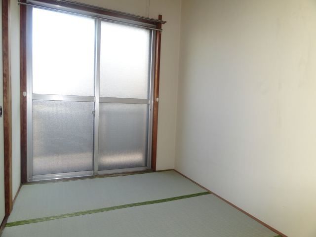 Living and room. Japanese-style room 3 quires