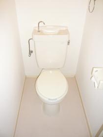 Toilet.  ■ Rest Room of spacious space ■