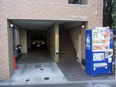 Entrance. entrance Auto with lock