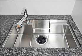 Kitchen.  [Original sink] It is a functional sink provided with a detergent placed space in sharp square design by hand sheet metal finish. Konasemasu easy to clean stainless steel.  ※ Equipment photo posted below are all the same specification.