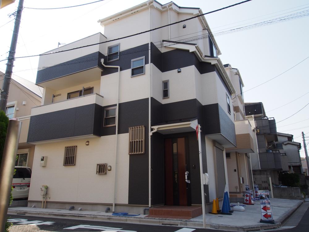 Same specifications photos (appearance). Same specifications appearance