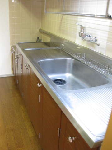 Kitchen. Kitchen sink other