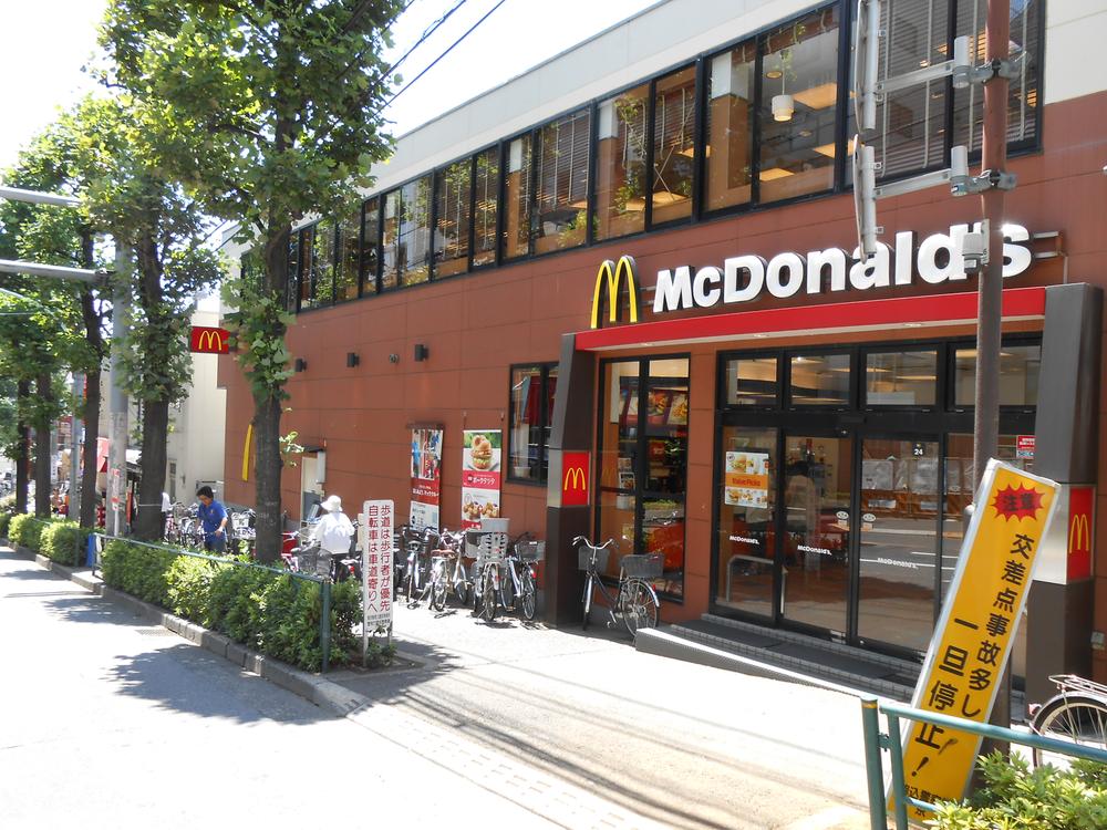 Streets around. 850m to Hakusan above McDonald's