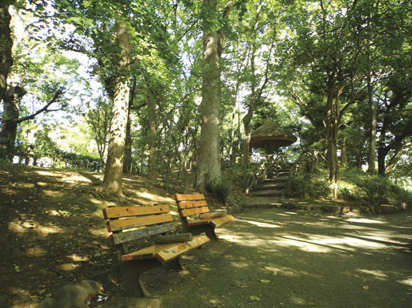 Surrounding environment. Otsuka park (about 390m ・ A 5-minute walk)