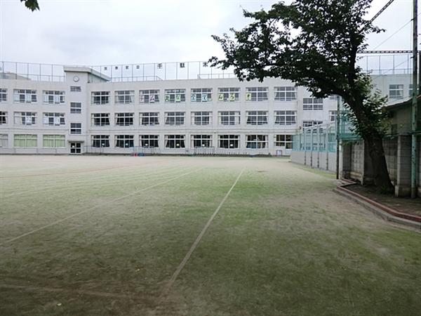 Primary school. 151m to Bunkyo Ward Sendagi Elementary School