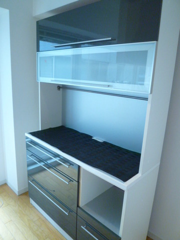 Kitchen. Kitchen storage