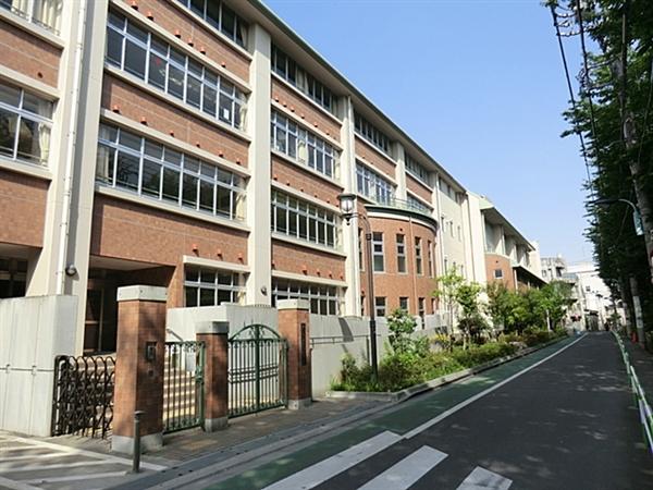 Primary school. 730m to Bunkyo Tatsukubo cho Elementary School