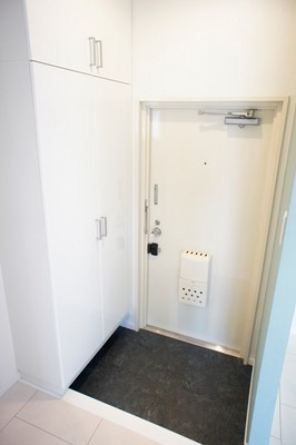 Entrance. Entrance of a large shoe box equipped