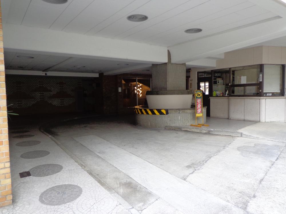 Local appearance photo. Even is possible your visit on weekdays ☆ Please feel free to contact us please visit on the day