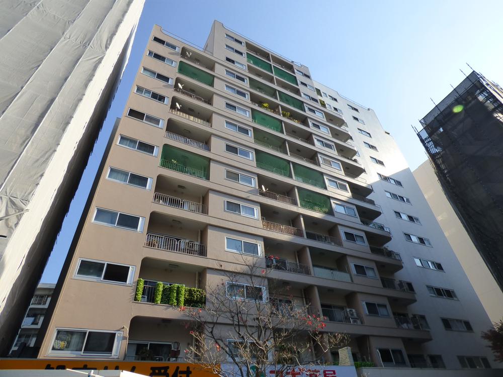 Local appearance photo. Even is possible your visit on weekdays ☆ Please feel free to contact us please visit on the day