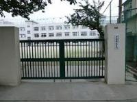 Primary school. Shiomi until elementary school 160m