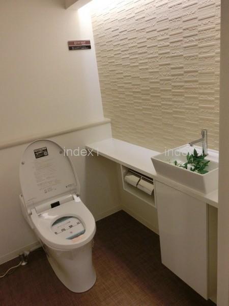 Toilet. Happy Washlet ・ With wash-basin!