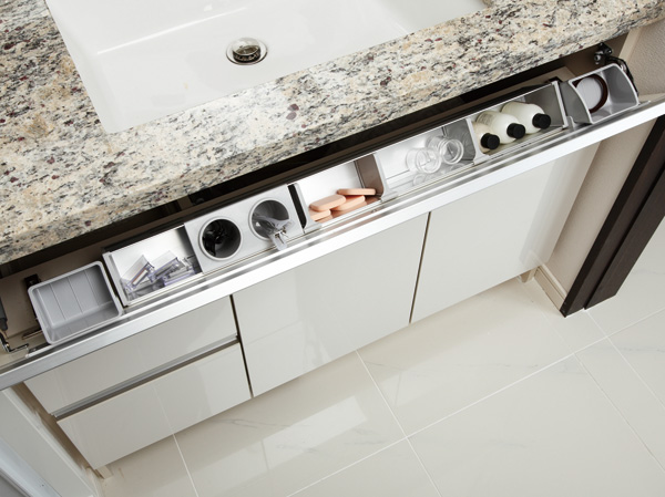 Bathing-wash room.  [Counter neat use storage smart pocket] Open the bottom of the wash bowl and Pata', It is a convenient storage to organize small items. Also, A partition plate can be moved to match the ones that put away.