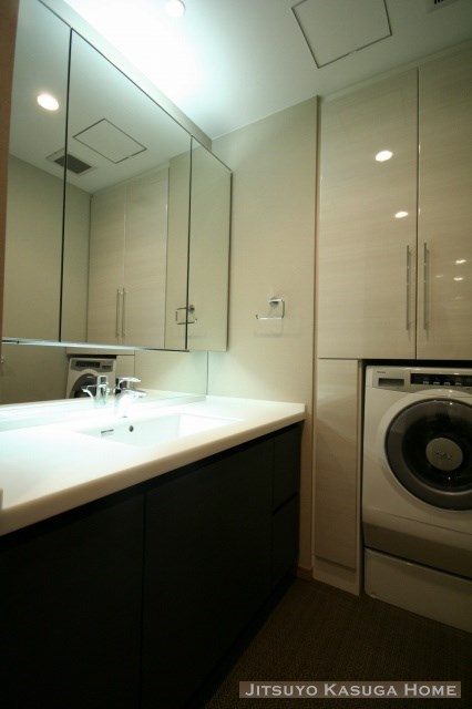 Washroom. ※ Another floor plan is a reference image