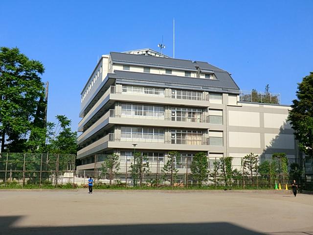 Junior high school. 1100m to Bunkyo Ward Otowa Junior High School