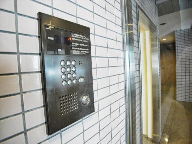 Other common areas. Auto with lock